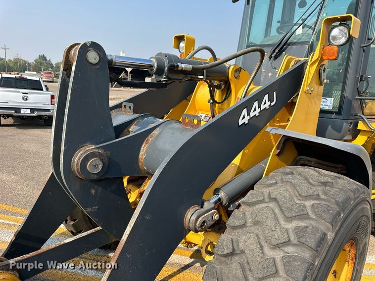 image for item DJ6209 2006 John Deere 444J  wheel loader