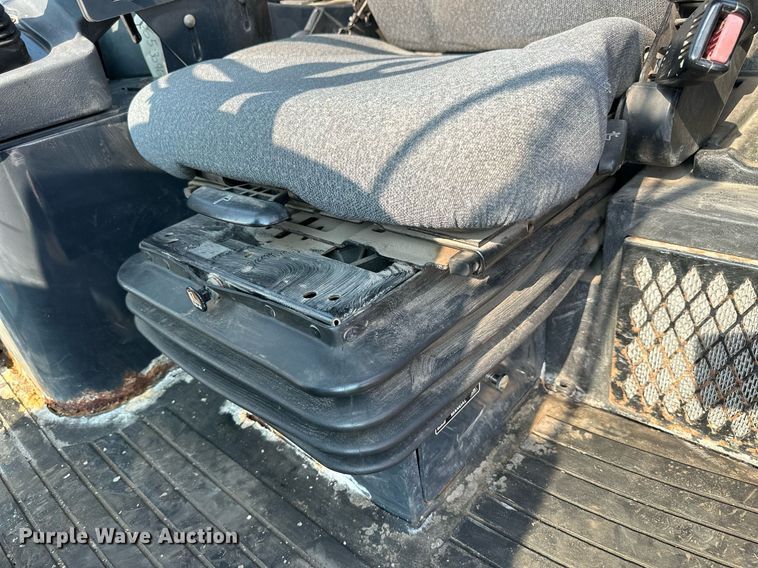 image for item DJ6209 2006 John Deere 444J  wheel loader