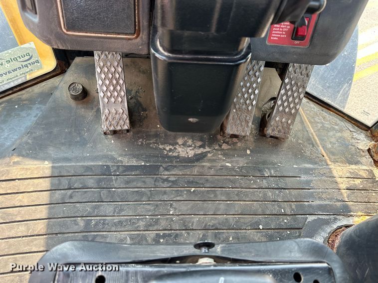 image for item DJ6209 2006 John Deere 444J  wheel loader