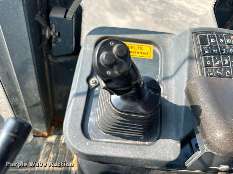 image for item DJ6209 2006 John Deere 444J  wheel loader