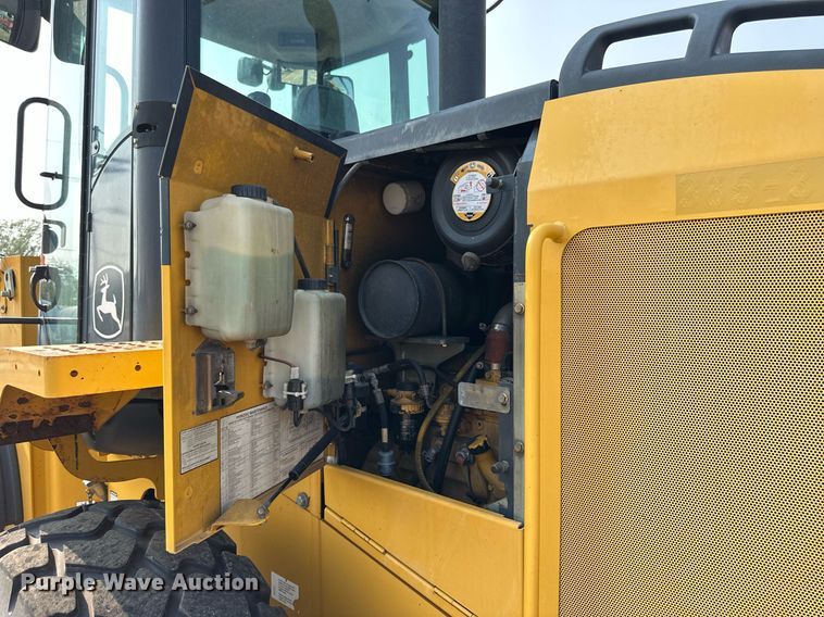 image for item DJ6209 2006 John Deere 444J  wheel loader