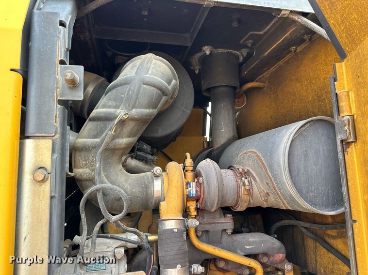 image for item DJ6209 2006 John Deere 444J  wheel loader