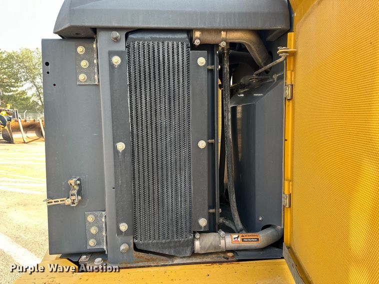 image for item DJ6209 2006 John Deere 444J  wheel loader