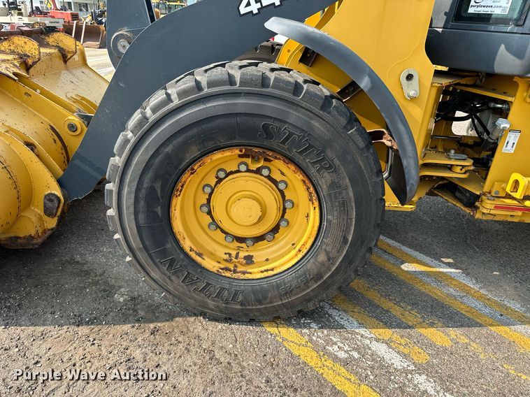 image for item DJ6209 2006 John Deere 444J  wheel loader