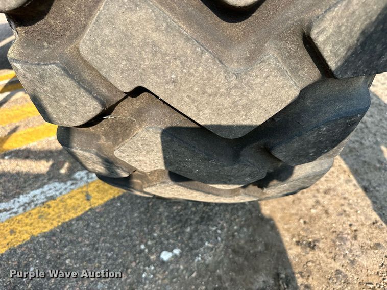 image for item DJ6209 2006 John Deere 444J  wheel loader