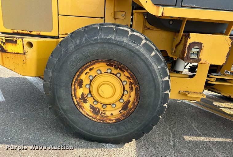 image for item DJ6209 2006 John Deere 444J  wheel loader