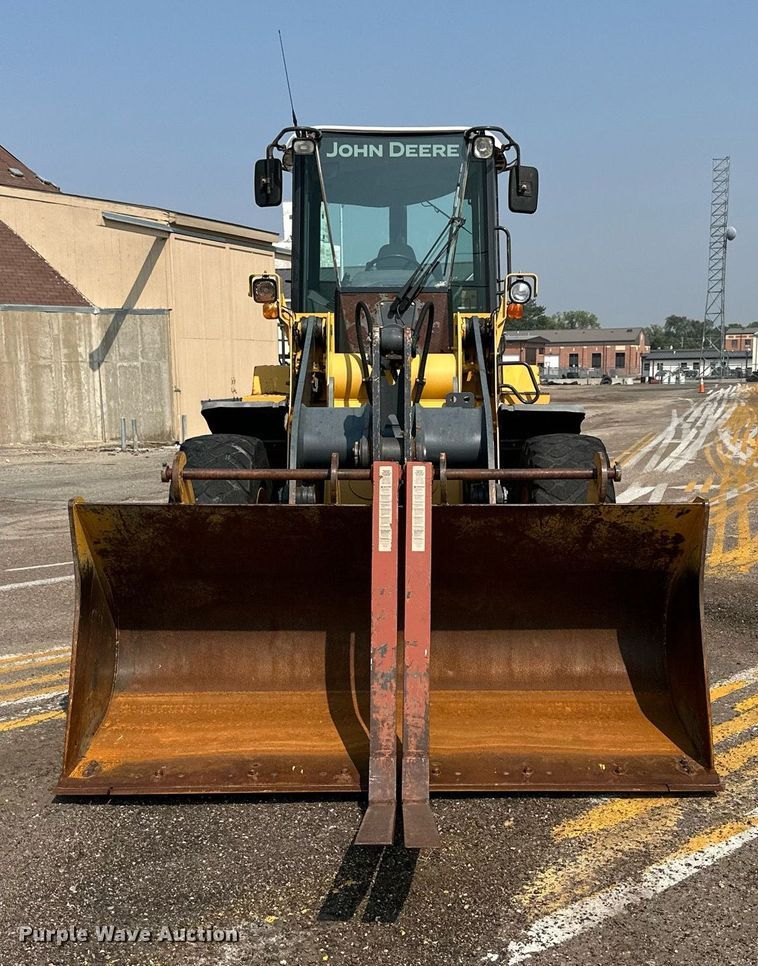 image for item DJ6210 2005 John Deere 444J  wheel loader