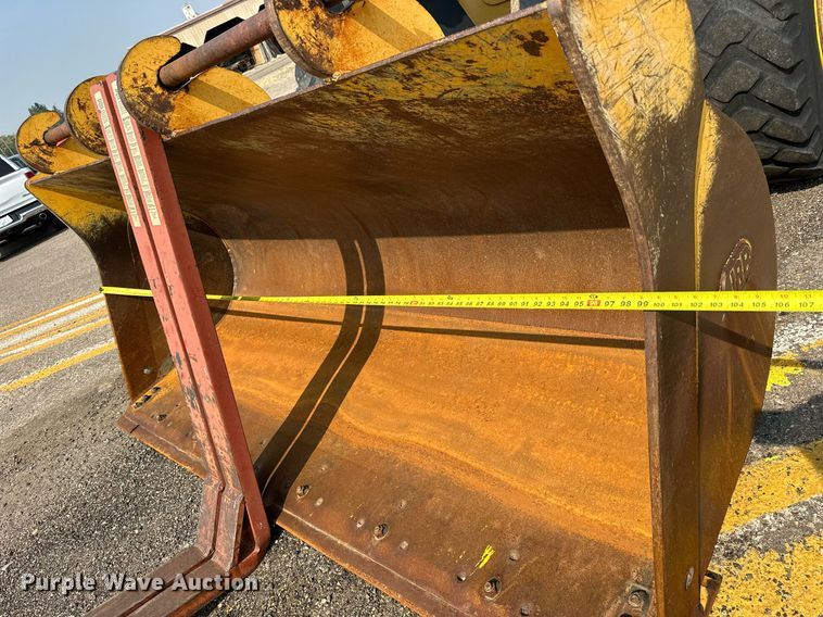 image for item DJ6210 2005 John Deere 444J  wheel loader