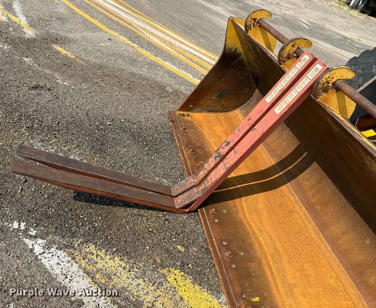 image for item DJ6210 2005 John Deere 444J  wheel loader