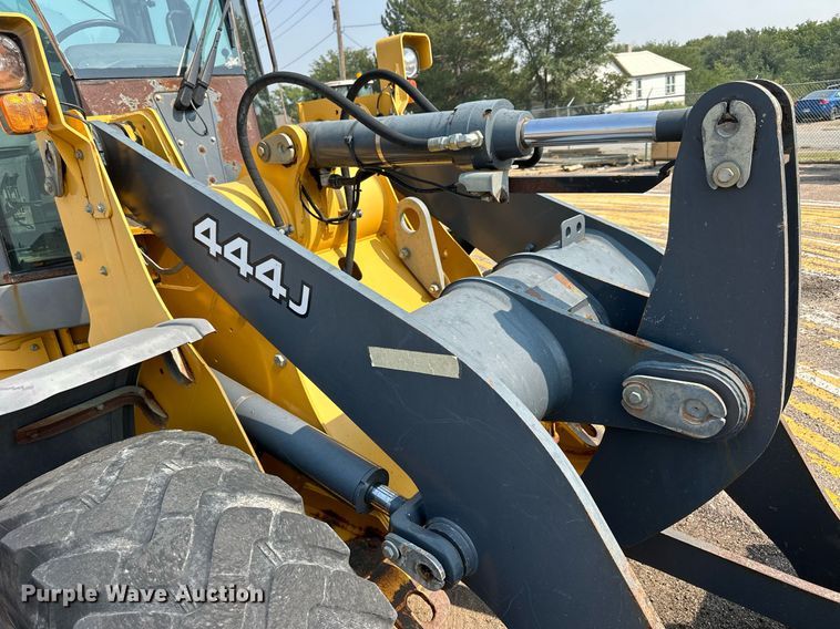 image for item DJ6210 2005 John Deere 444J  wheel loader
