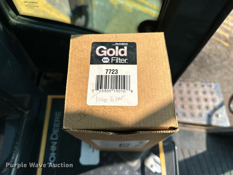 image for item DJ6210 2005 John Deere 444J  wheel loader