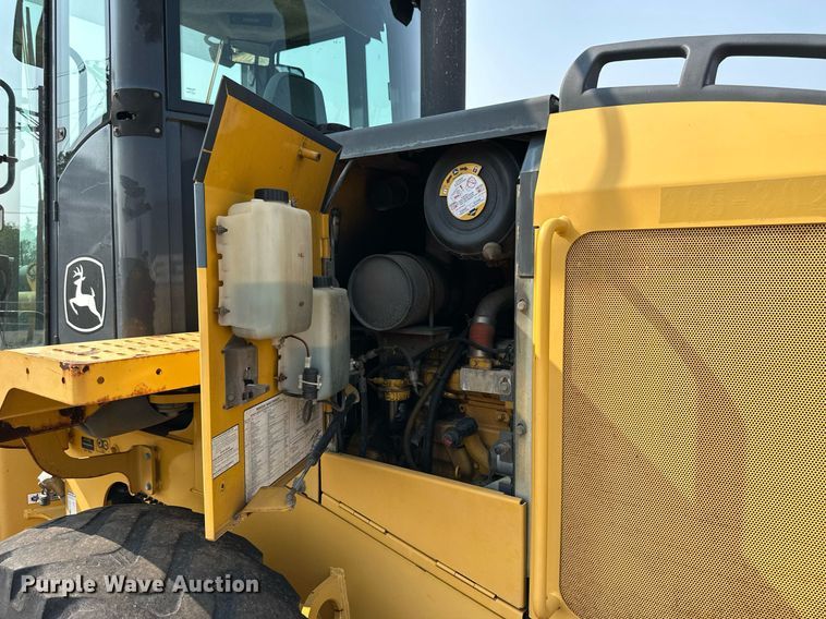 image for item DJ6210 2005 John Deere 444J  wheel loader