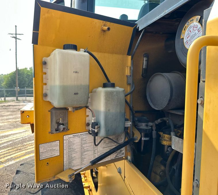 image for item DJ6210 2005 John Deere 444J  wheel loader