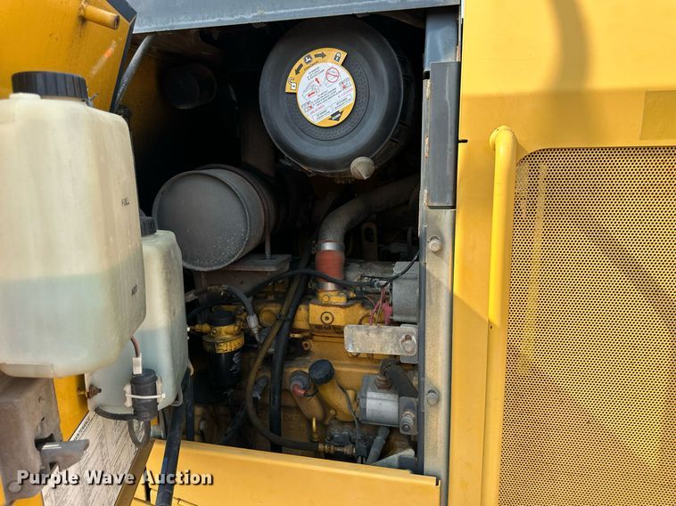 image for item DJ6210 2005 John Deere 444J  wheel loader