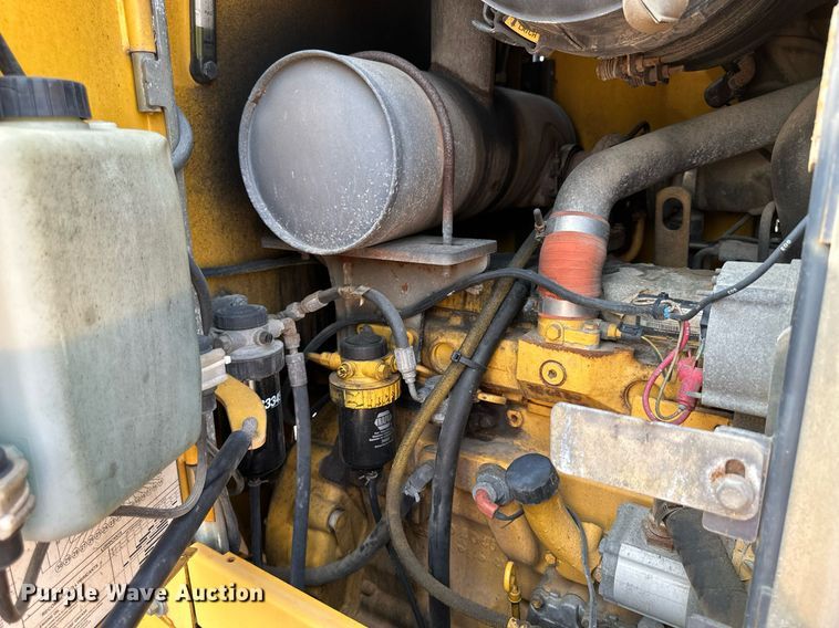 image for item DJ6210 2005 John Deere 444J  wheel loader