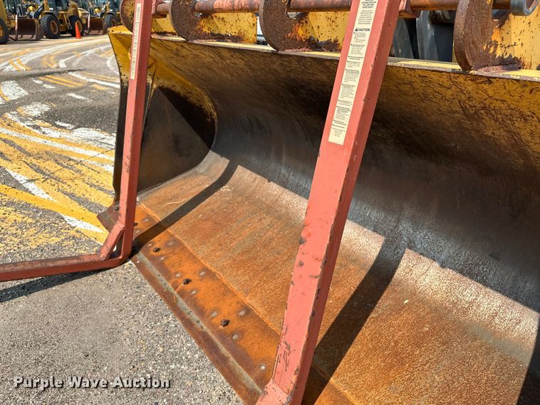 image for item DJ6211 2006 John Deere 444J  wheel loader