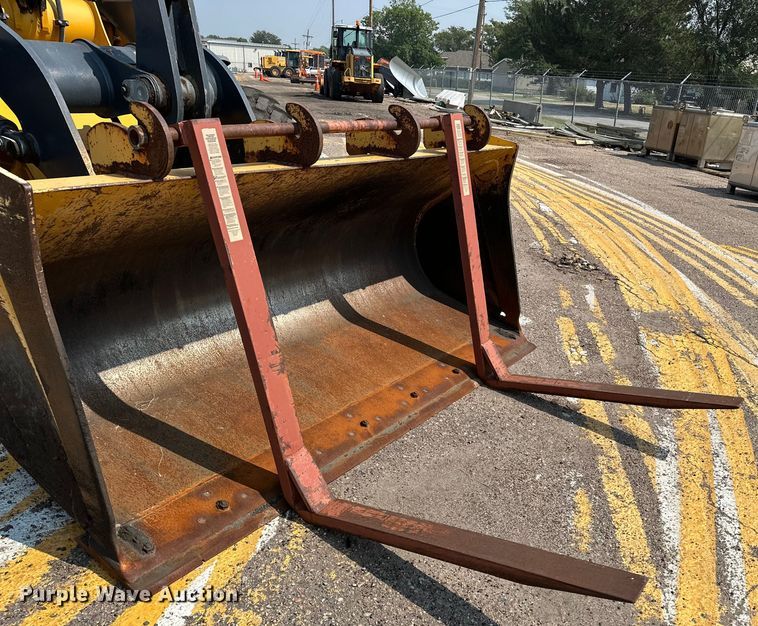 image for item DJ6211 2006 John Deere 444J  wheel loader