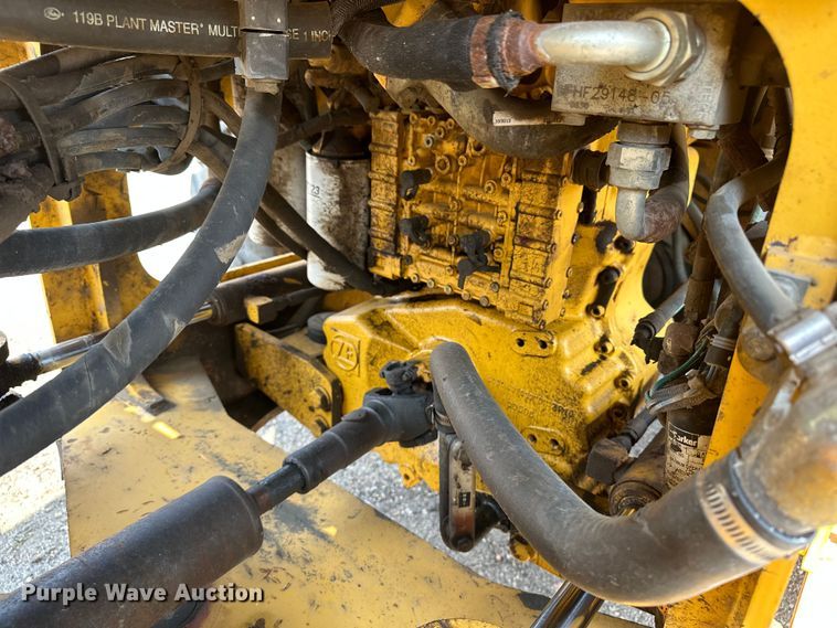 image for item DJ6211 2006 John Deere 444J  wheel loader