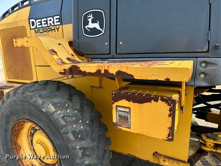 image for item DJ6211 2006 John Deere 444J  wheel loader