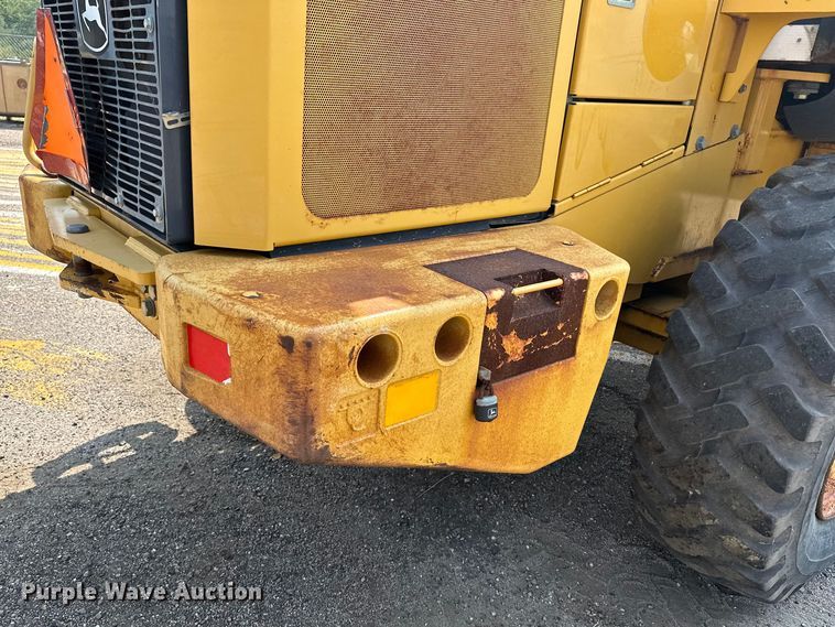 image for item DJ6211 2006 John Deere 444J  wheel loader