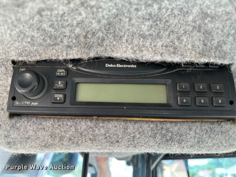 image for item DJ6211 2006 John Deere 444J  wheel loader