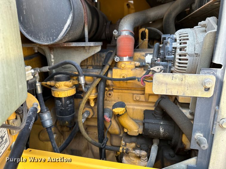 image for item DJ6211 2006 John Deere 444J  wheel loader