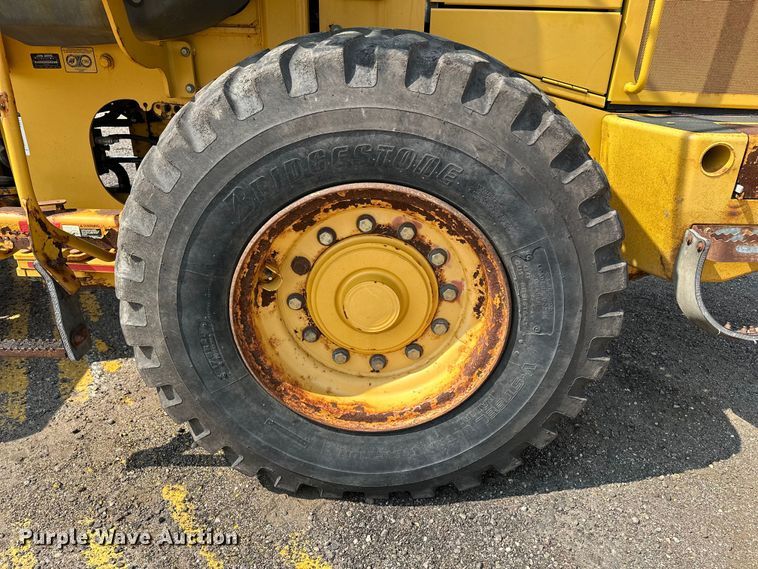 image for item DJ6211 2006 John Deere 444J  wheel loader