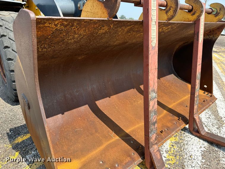 image for item DJ6212 2005 John Deere 444J  wheel loader