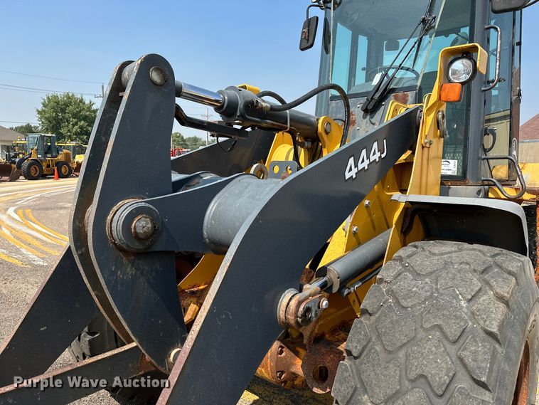 image for item DJ6212 2005 John Deere 444J  wheel loader