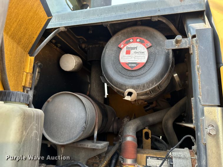 image for item DJ6212 2005 John Deere 444J  wheel loader