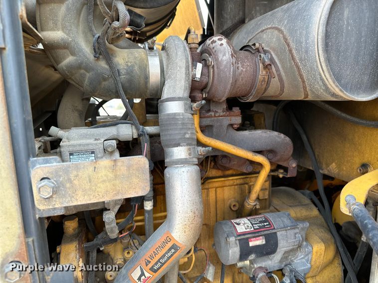 image for item DJ6212 2005 John Deere 444J  wheel loader