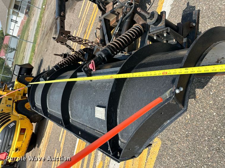 image for item DJ6213 2005 International 7400  dump truck