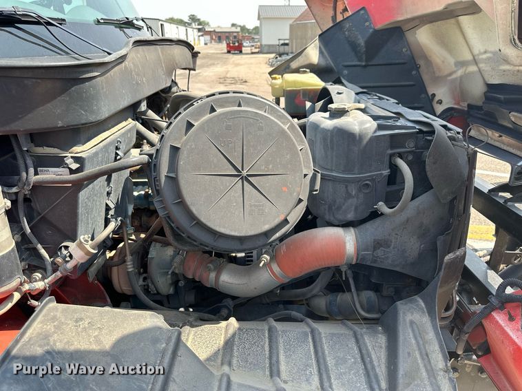 image for item DJ6213 2005 International 7400  dump truck