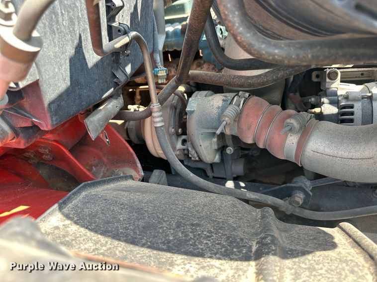 image for item DJ6213 2005 International 7400  dump truck