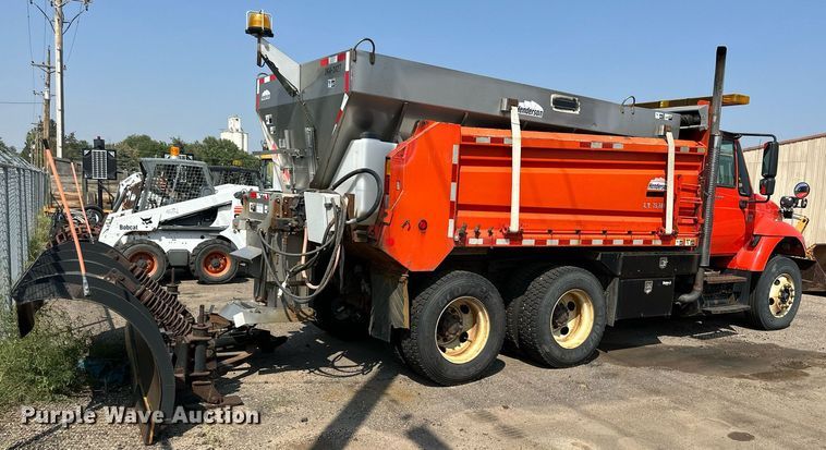 image for item DJ6214 2007 International 4700  dump truck