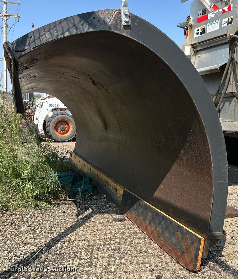 image for item DJ6214 2007 International 4700  dump truck