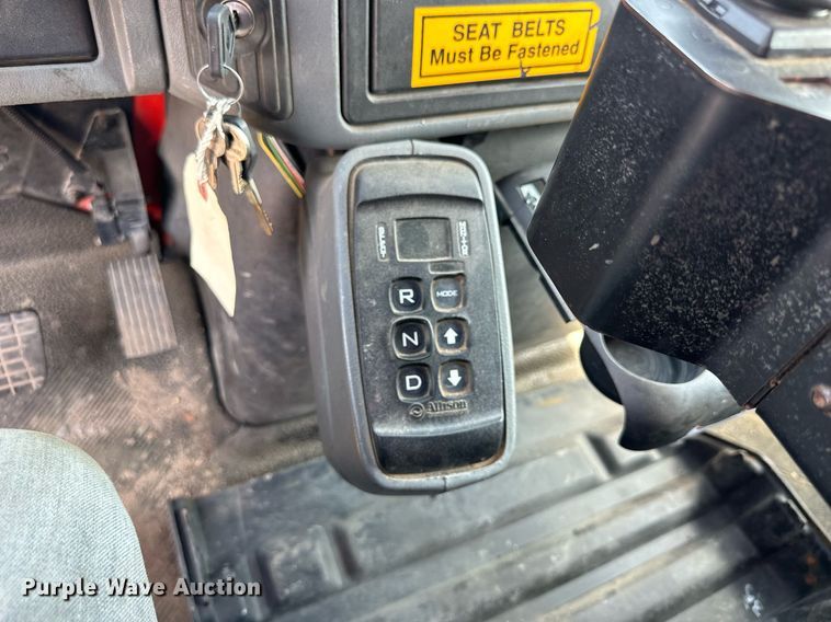 image for item DJ6214 2007 International 4700  dump truck