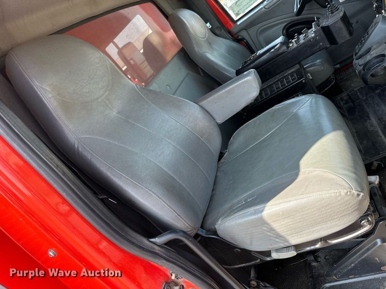 image for item DJ6214 2007 International 4700  dump truck