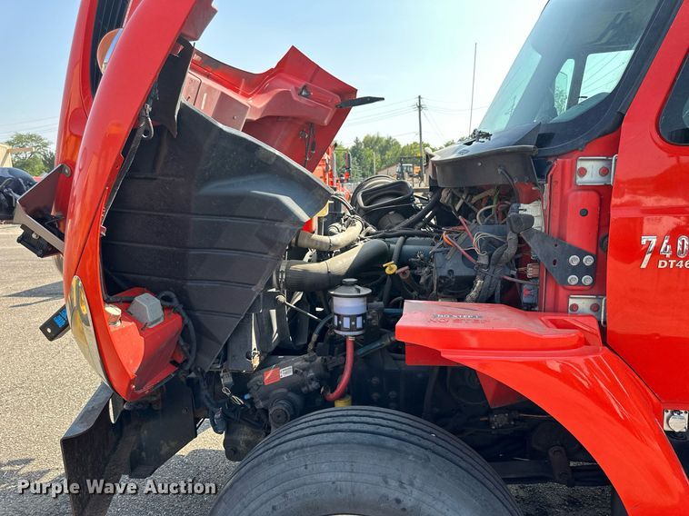 image for item DJ6214 2007 International 4700  dump truck