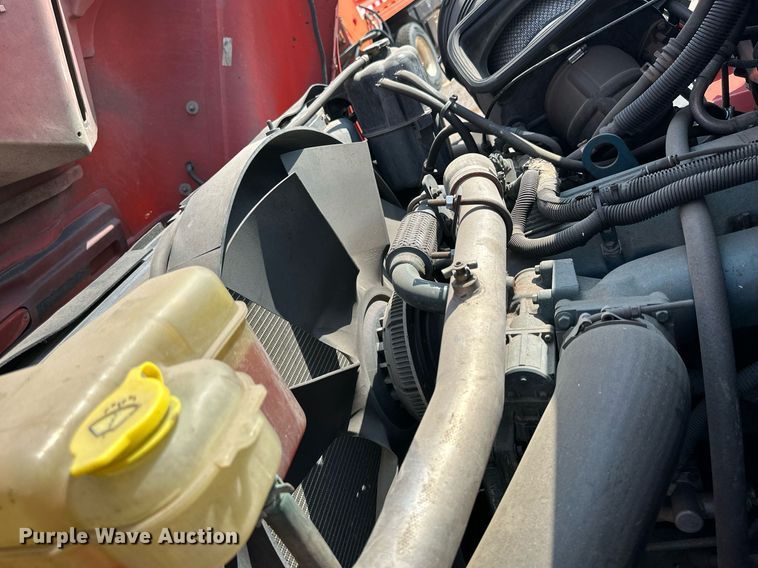 image for item DJ6214 2007 International 4700  dump truck