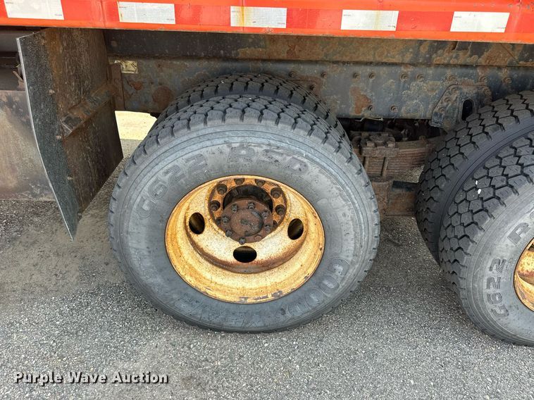 image for item DJ6214 2007 International 4700  dump truck