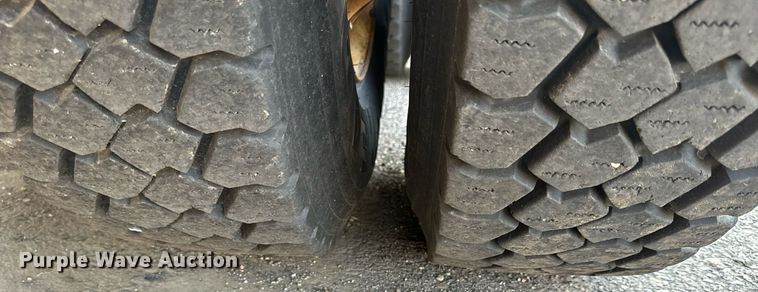 image for item DJ6214 2007 International 4700  dump truck