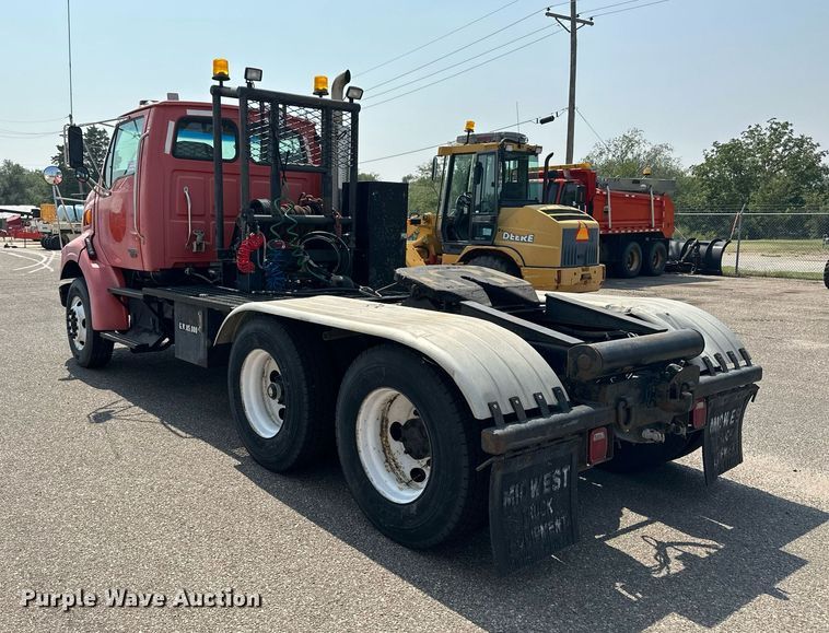 image for item DJ6215 2002 Sterling LT9513  semi truck