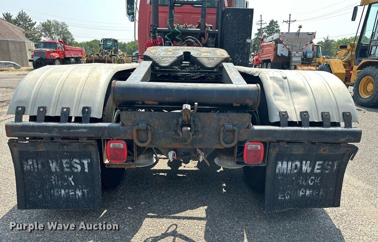 image for item DJ6215 2002 Sterling LT9513  semi truck