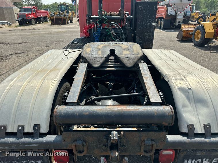 image for item DJ6215 2002 Sterling LT9513  semi truck