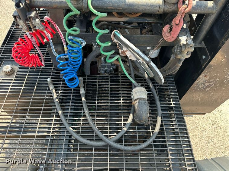 image for item DJ6215 2002 Sterling LT9513  semi truck