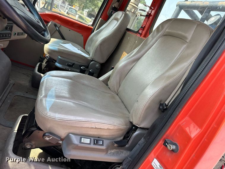 image for item DJ6215 2002 Sterling LT9513  semi truck