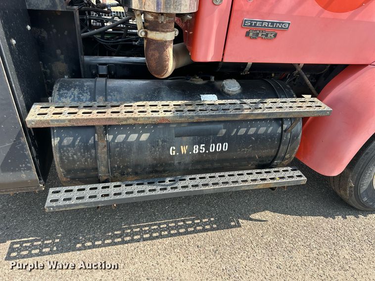 image for item DJ6215 2002 Sterling LT9513  semi truck