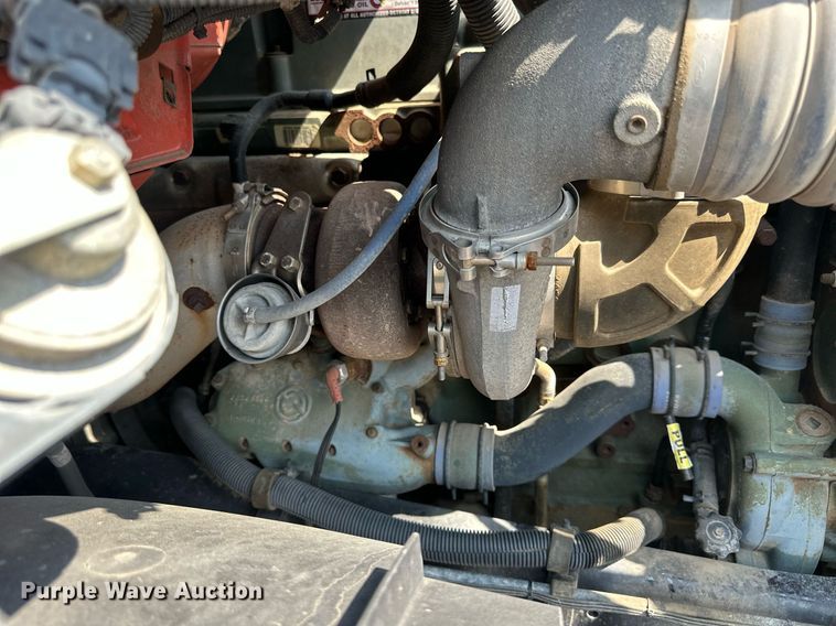 image for item DJ6215 2002 Sterling LT9513  semi truck