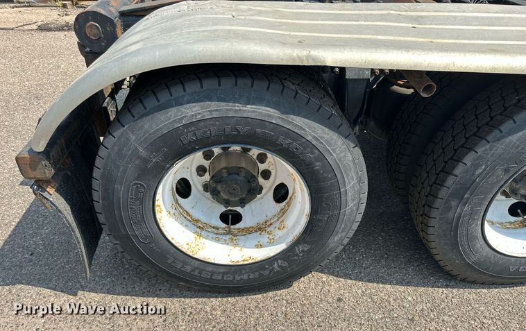 image for item DJ6215 2002 Sterling LT9513  semi truck